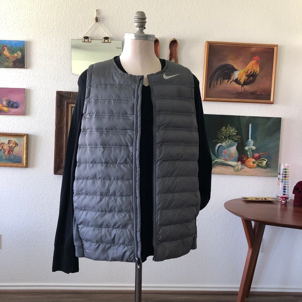NIKE AEROLOFT Men's Golf Vest Puffer Zip Up Laser - Picture 2 of 13